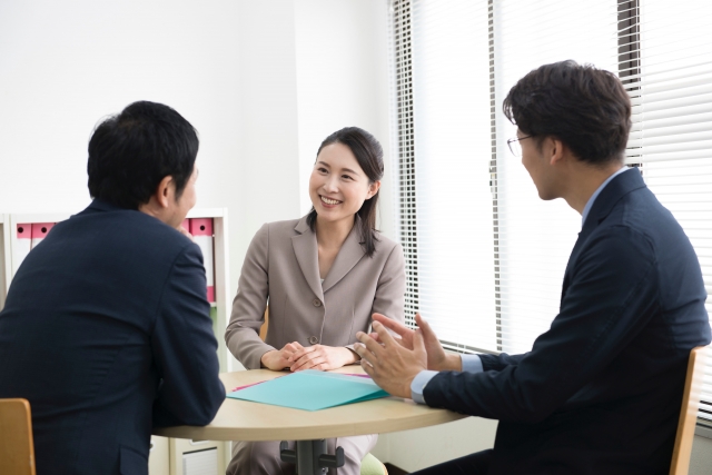 女性のシステムエンジニアの年収ってどれくらい？男性と差があるの？？